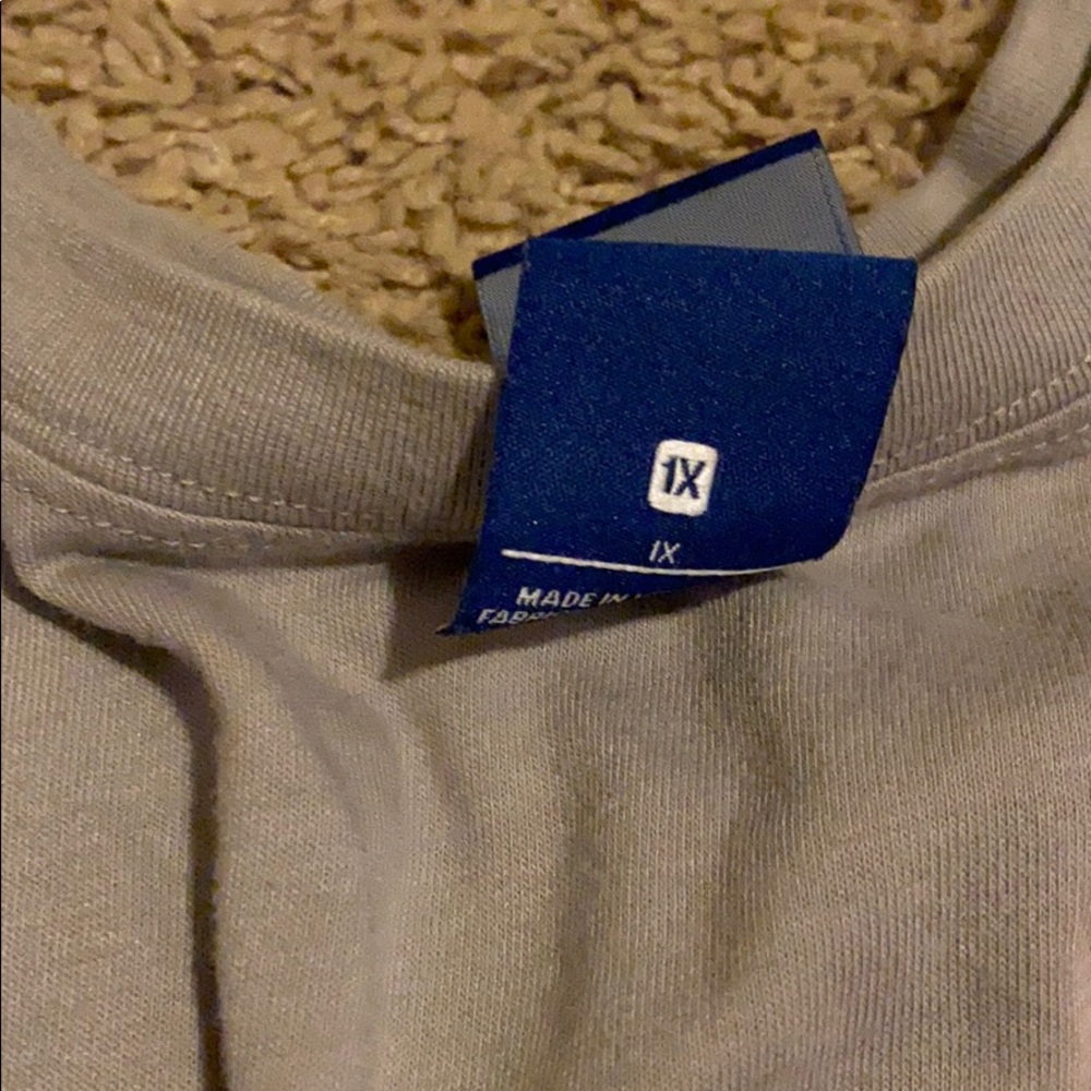 tee - Picture 2 of 2